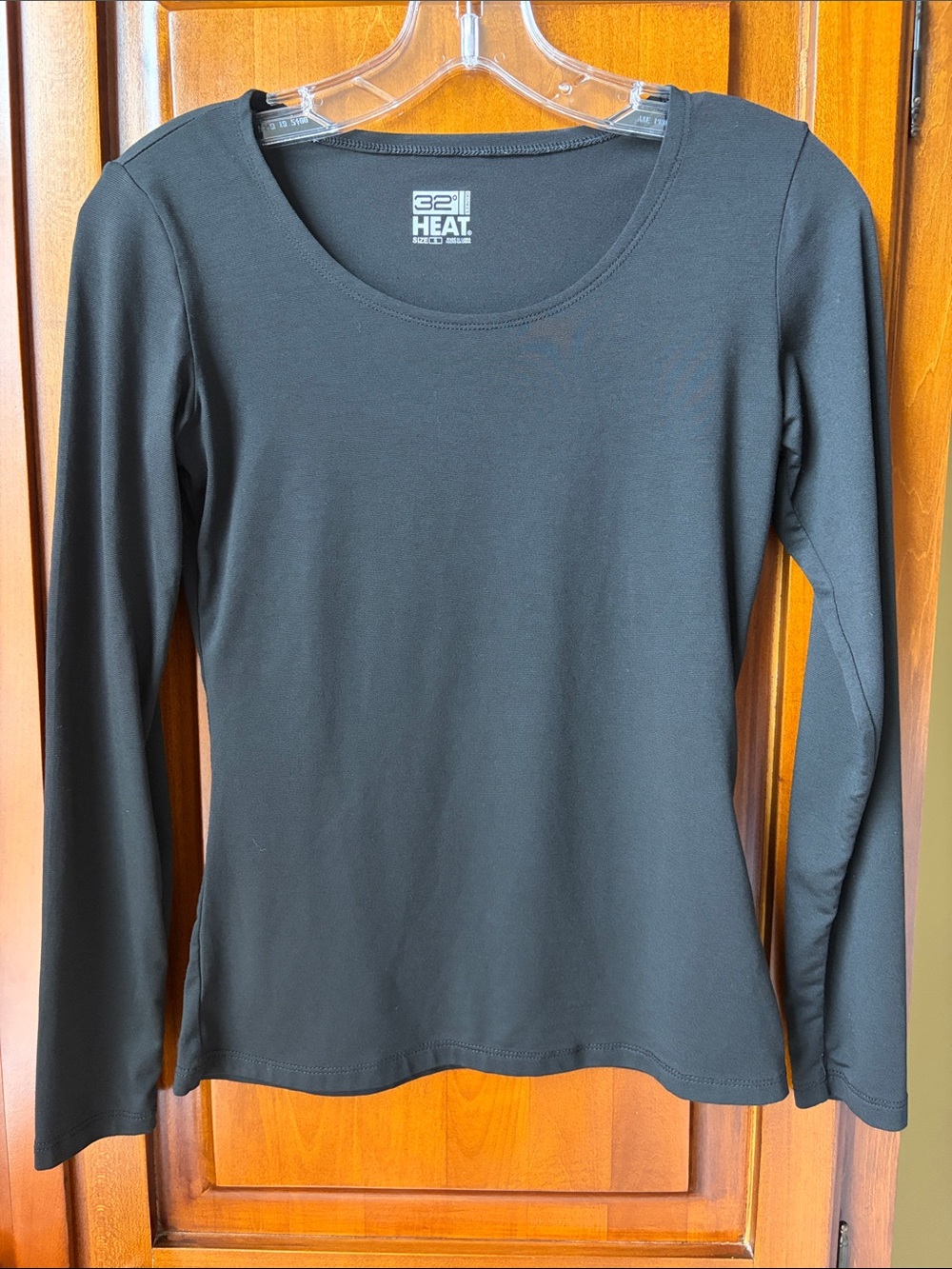 Black Ladies 32 Degrees Heat Long Sleeve Shirt